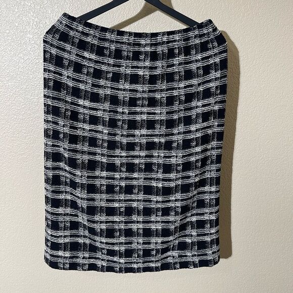 Sold  - Picture 1 of 6